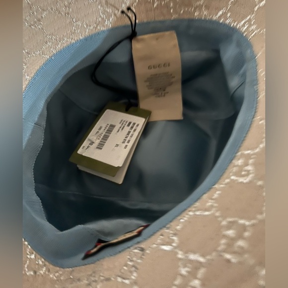 GUCCI GG LAME BUCKET HAT - Picture 5 of 10